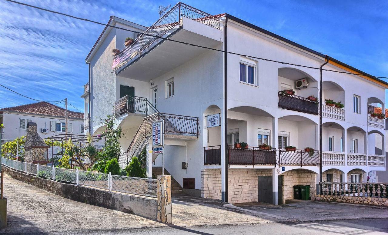 Apartments Milenka Trogir Exterior foto
